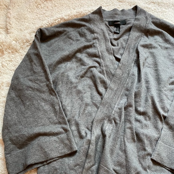 NWT Forever 21 Grey Cardigan - Picture 1 of 5